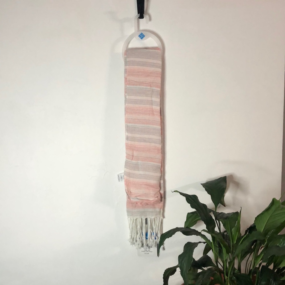 Columbia Women’s Scarf